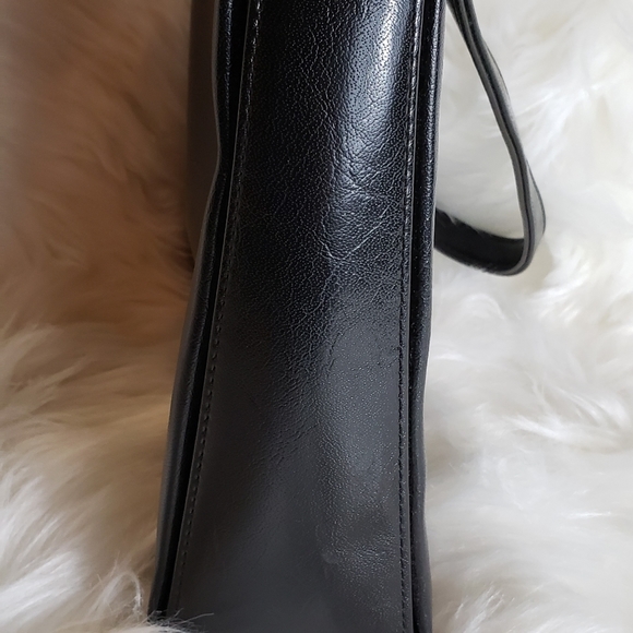 Purse - Picture 3 of 10